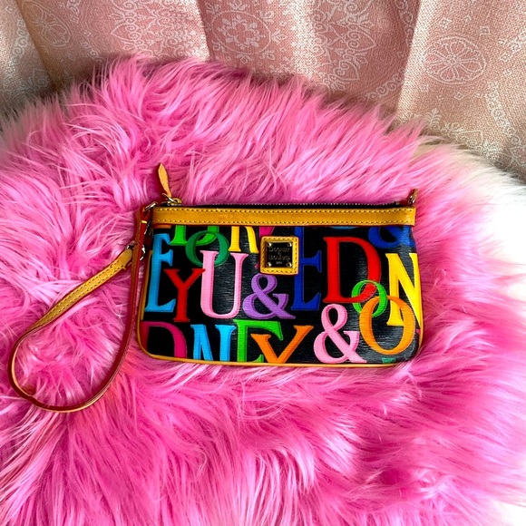 Dooney & Bourke Handbags - Dooney & Bourke Retro Rare Grafica Wristlet